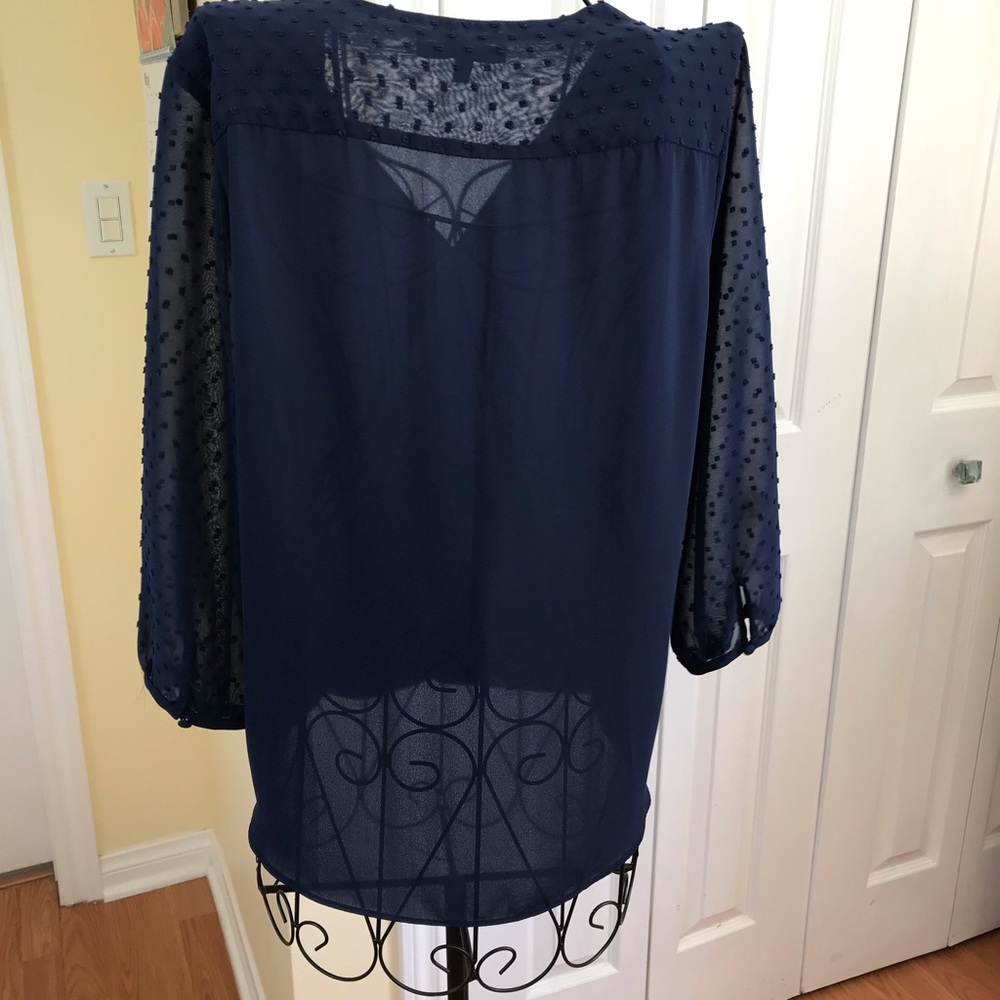 Q & A Navy Blue Top with Swiss Dot Sheer Sleeves Size Medium - Picture 7 of 8